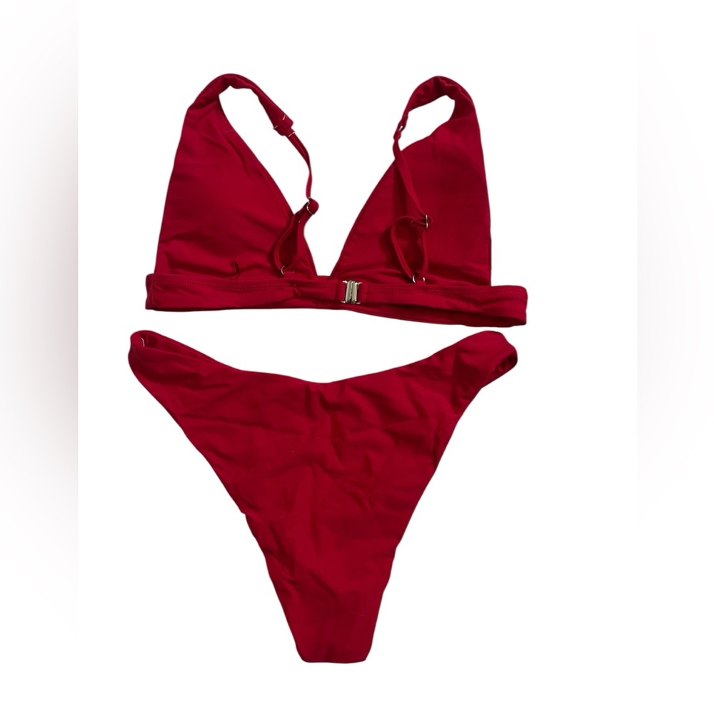 Chic Red Bikini Set - Picture 2 of 4